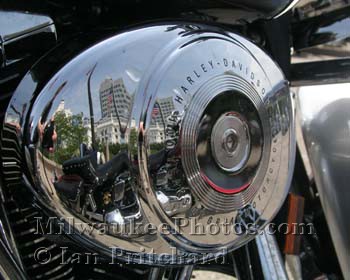 Photograph of Harley reflections from www.MilwaukeePhotos.com (C) Ian Pritchard